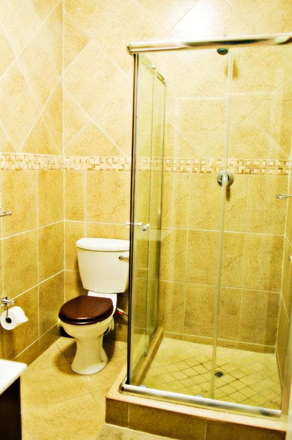 Rip Van Winkel Guest House Lephalale Экстерьер фото